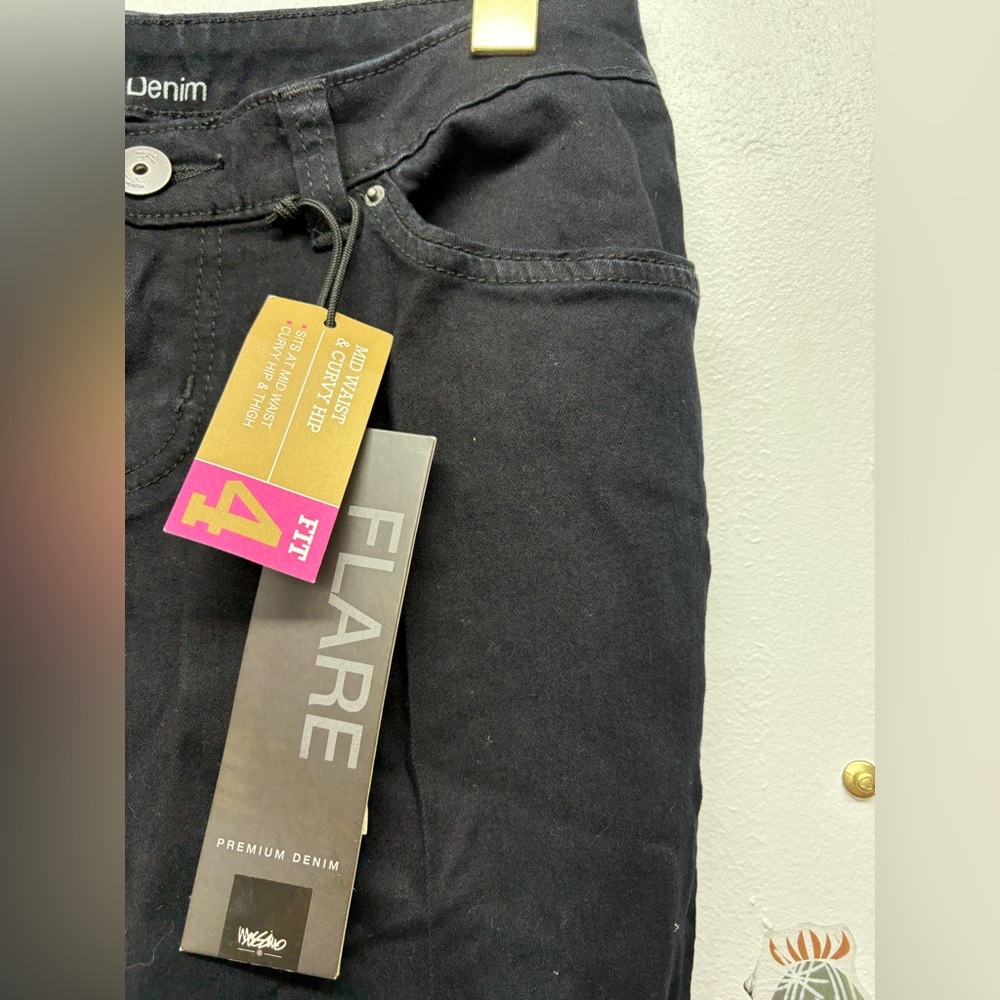 Mossimo supply co Y2K Black Flare Jeans - Picture 10 of 15